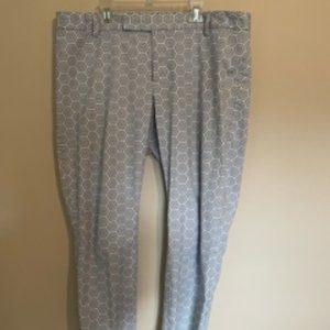 Slim fit pattern pants